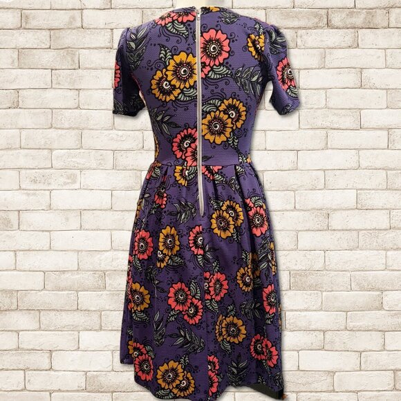 Like New LULAROE Amelia Midi Dress Size XS (2/4) - Picture 2 of 5